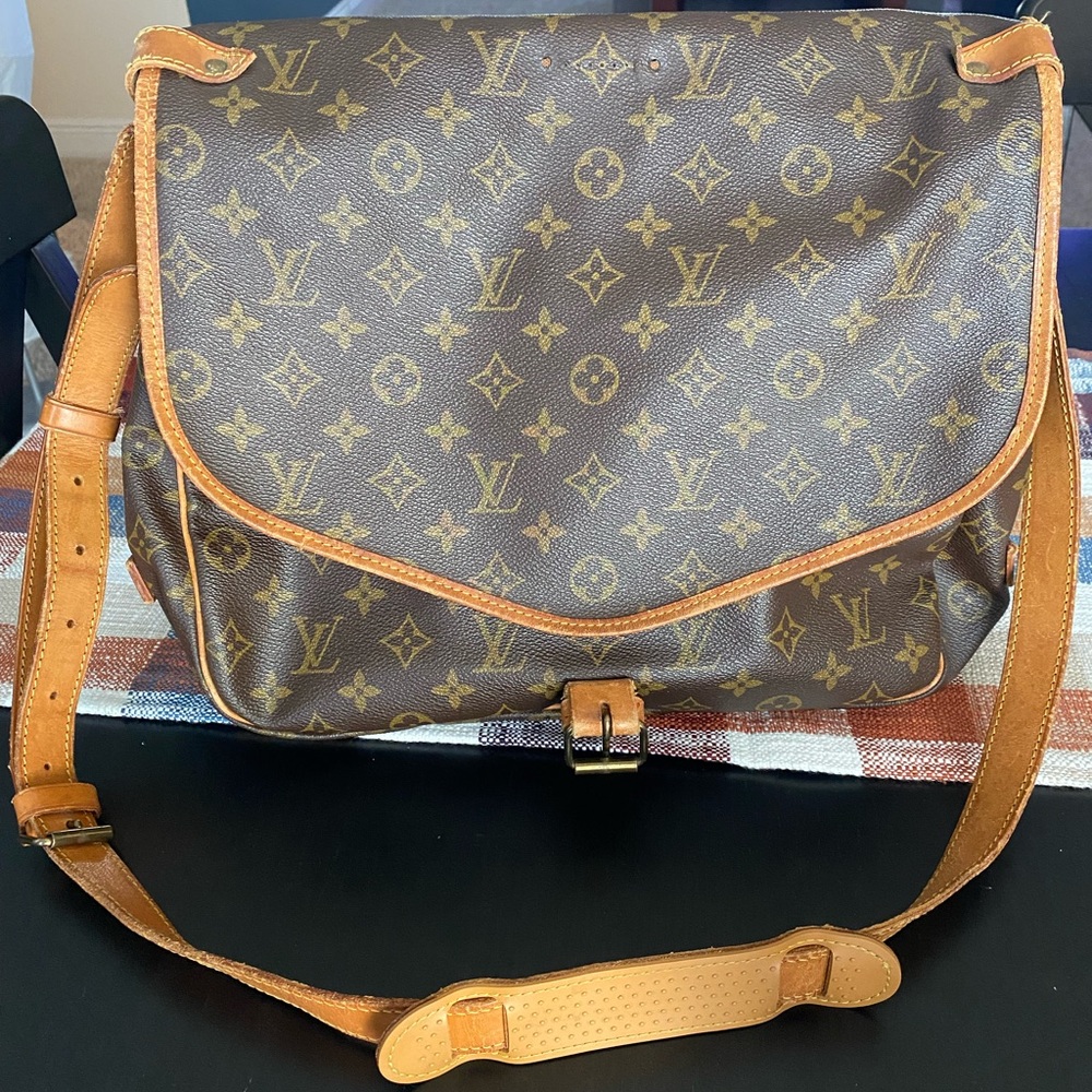 Vintage Louis Vuitton Saumur 35 double flap crossbody shoulder bag